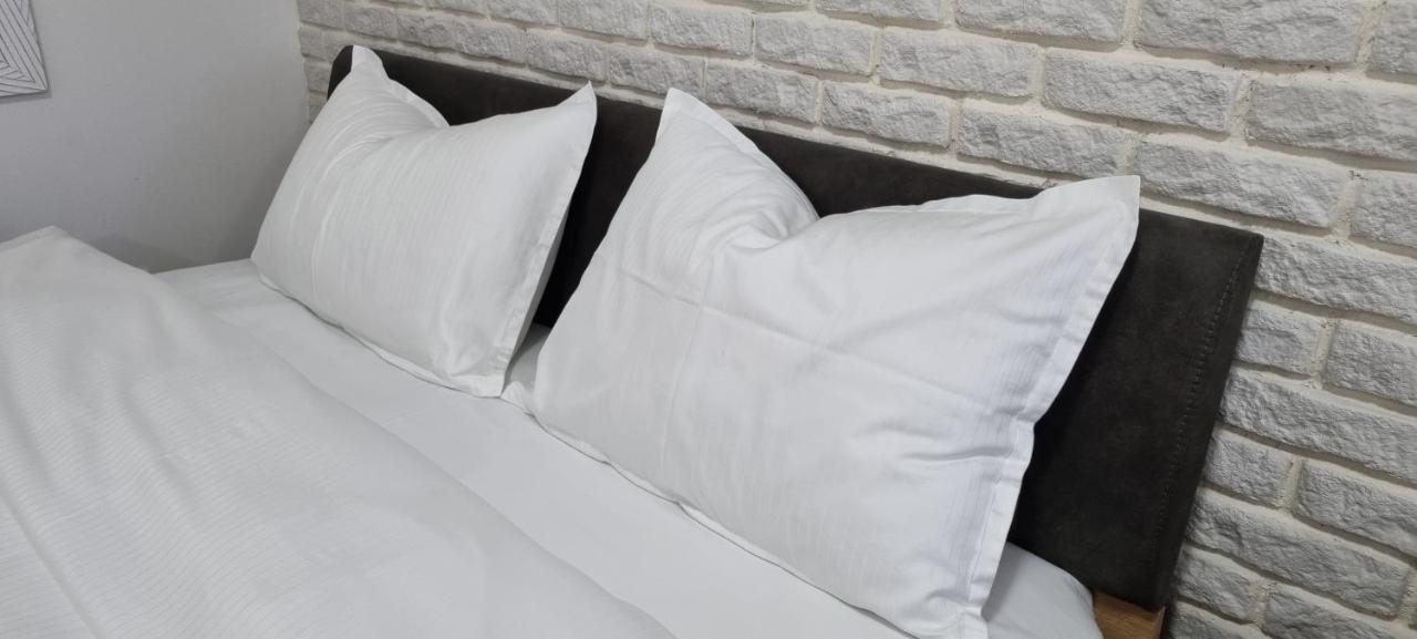 Grove II Apartment = Strict City Centre Novi Sad Luaran gambar