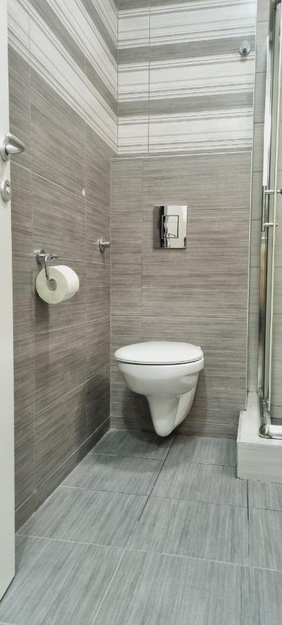 Grove II Apartment = Strict City Centre Novi Sad Luaran gambar