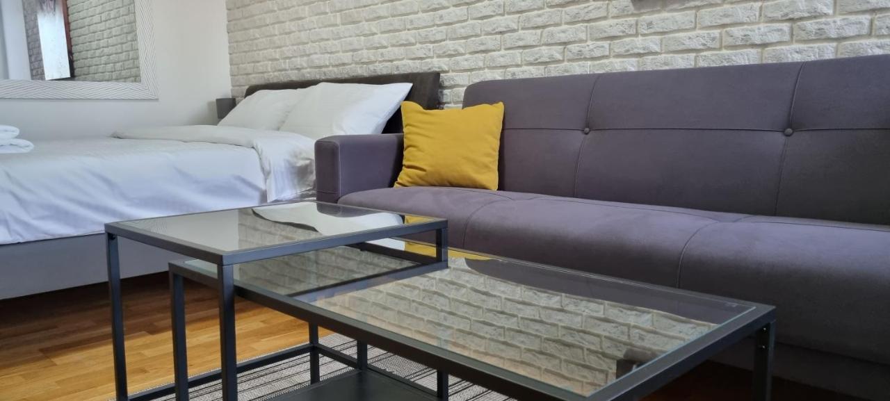 Grove II Apartment = Strict City Centre Novi Sad Luaran gambar